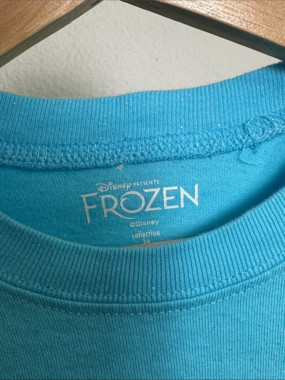 Disney Frozen Broadway Spirit Jersey Shirt Long Sleeve Glitter Let It Go Medium - Picture 6 of 10